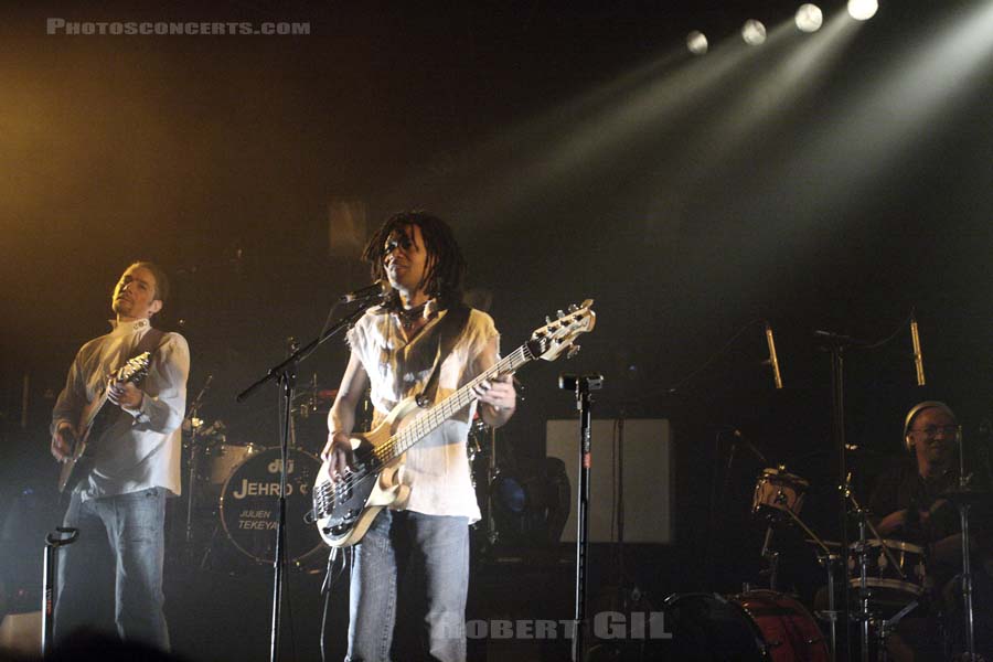 WA-ZIMBA - 2007-04-02 - PARIS - Le Bataclan - 